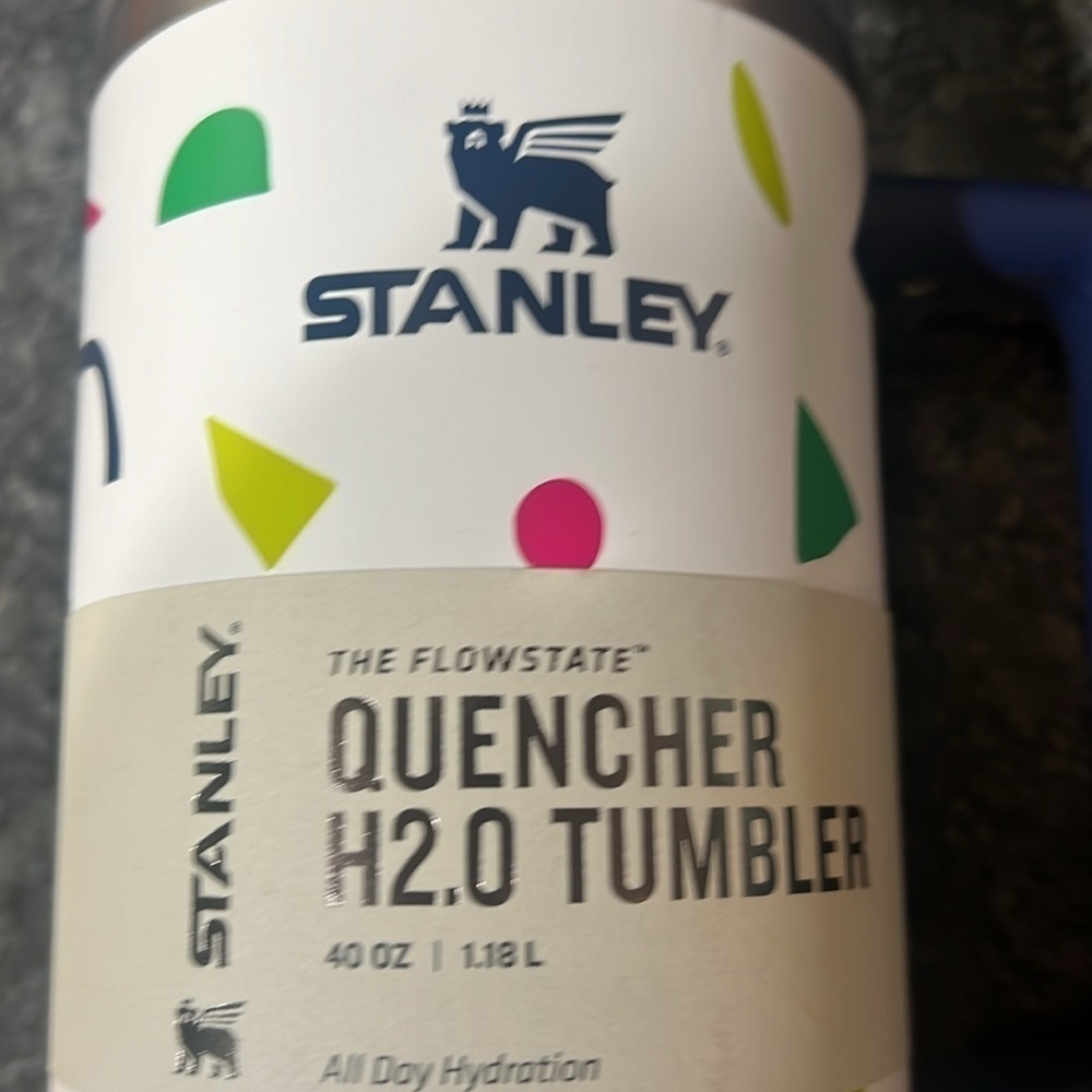🆕StanleyThe FlowState Quencher H2.0 Tumbler 40 oz::Super Fun '80s Pattern:: - Picture 2 of 6